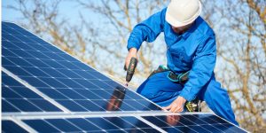Installation Maintenance Panneaux Solaires Photovoltaïques à Bourisp